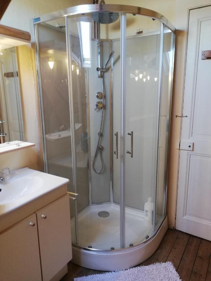 La Chambre D'Hote De Chris 셰르부르 앙 코탱탕 외부 사진