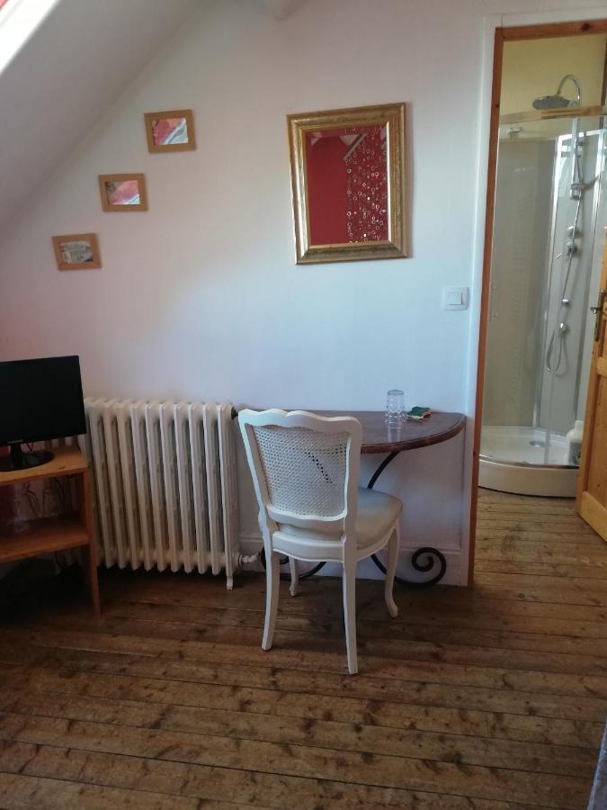La Chambre D'Hote De Chris 셰르부르 앙 코탱탕 외부 사진